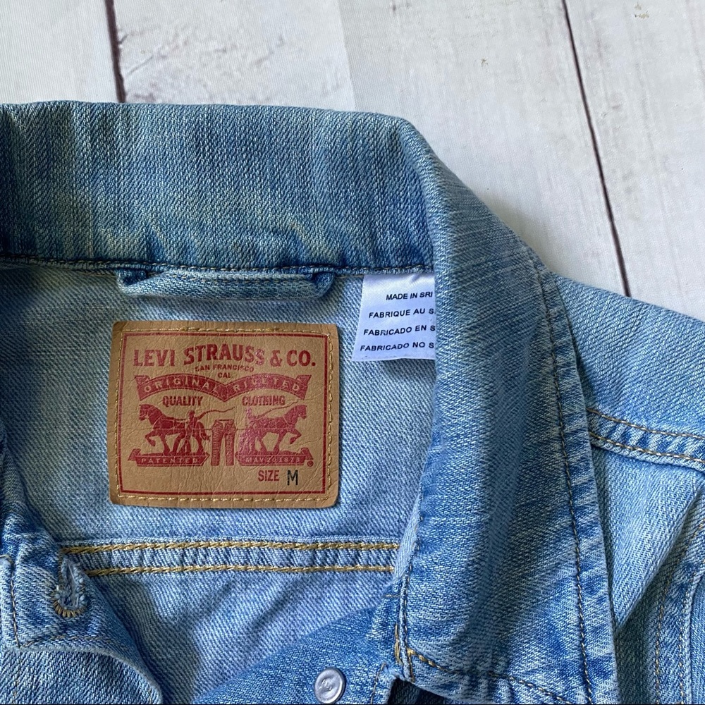 Levi’s Trucker Jacket. Medium. - image 3